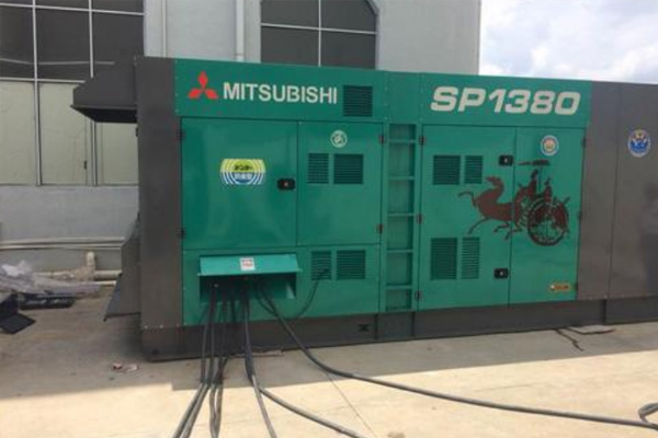 桥头镇为什么有些柴油发电机组的输出电压可以调节？