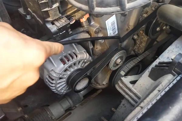 桥头镇转速传感器的工作原理是什么？