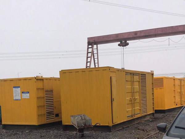 桥头镇100kw柴油发电机组每小时油耗？