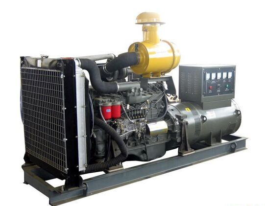 桥头镇汽油发电机组冬季保养时，燃油系统需要注意什么？